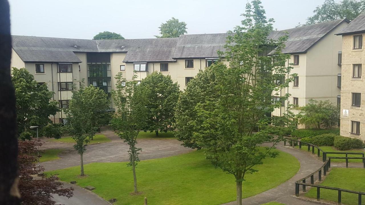 Oxley Hall-Campus Residence Лідс Екстер'єр фото